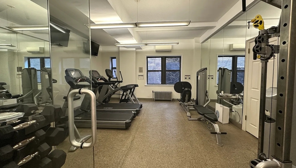 west 101 street - Photo 4