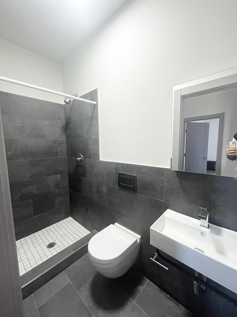 560 West 163rd Street - Photo 6