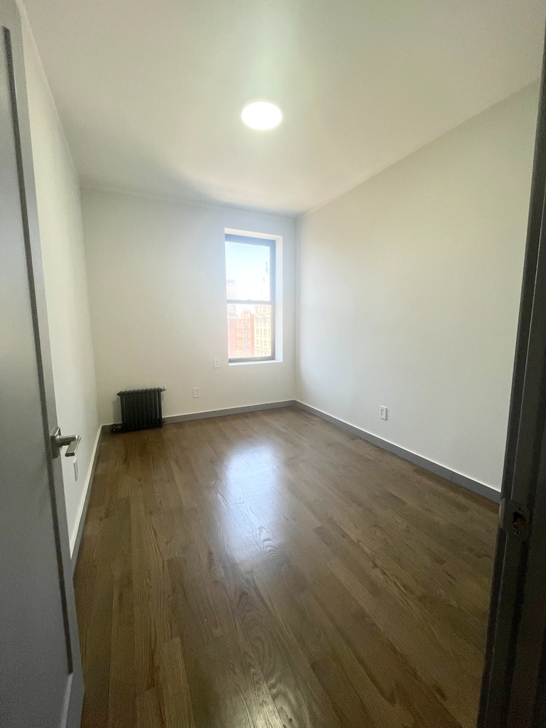 560 West 163rd Street - Photo 3
