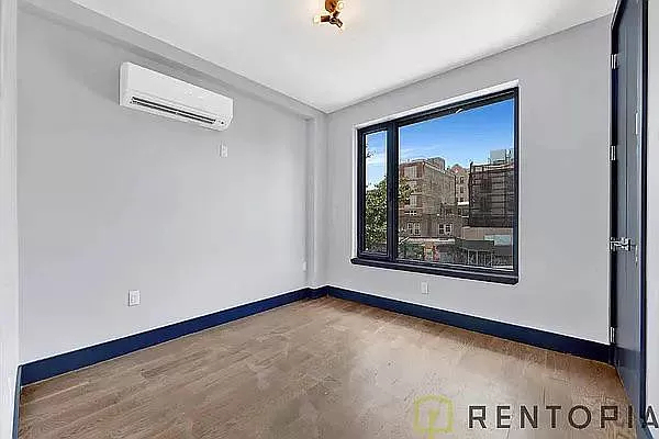 475 Grand Street - Photo 11
