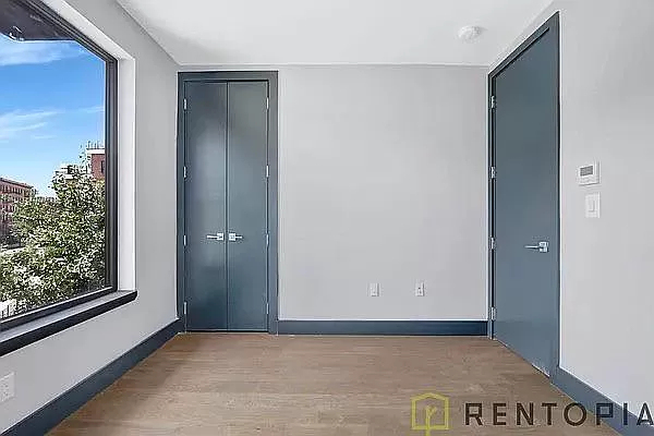 475 Grand Street - Photo 10