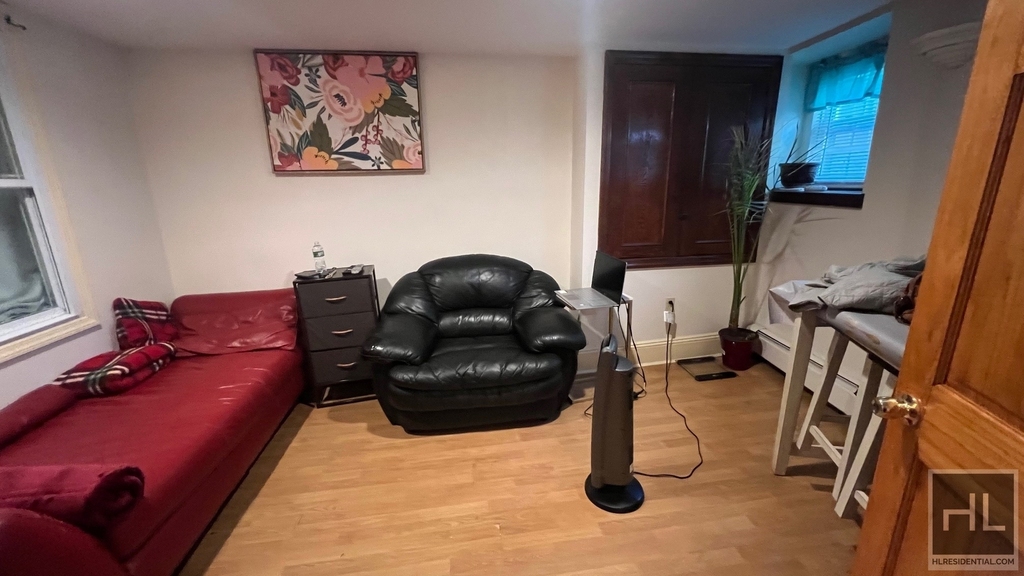 1188 Park Place - Photo 5