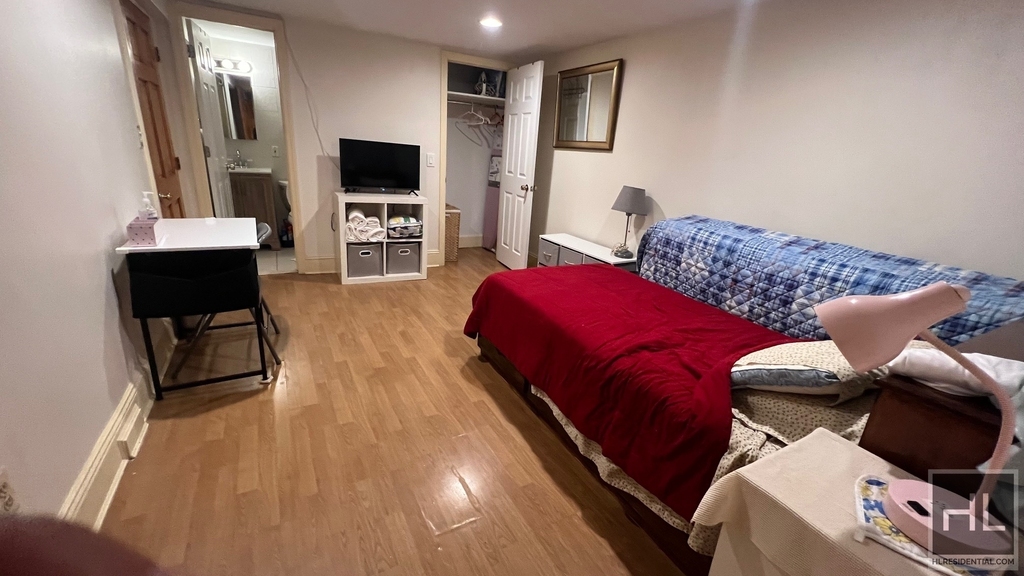 1188 Park Place - Photo 6