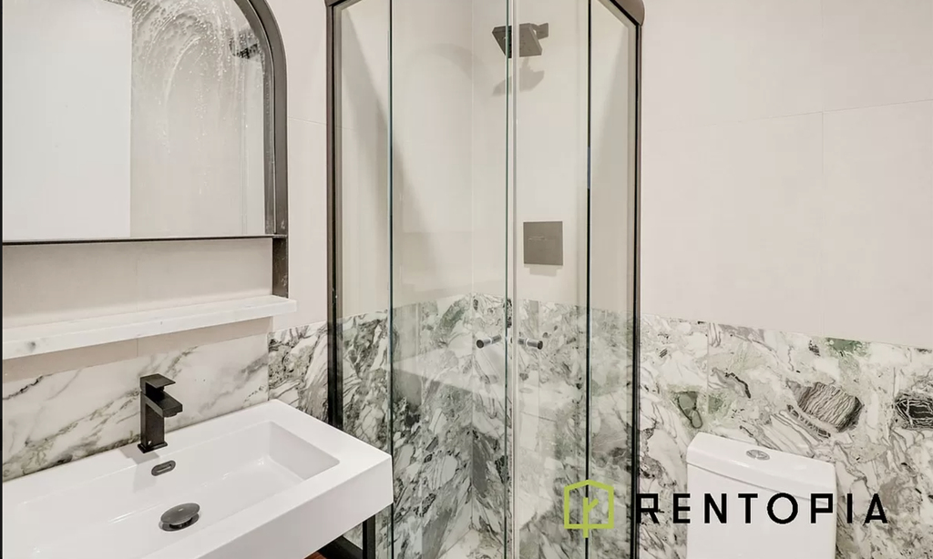 438 Union Avenue - Photo 3