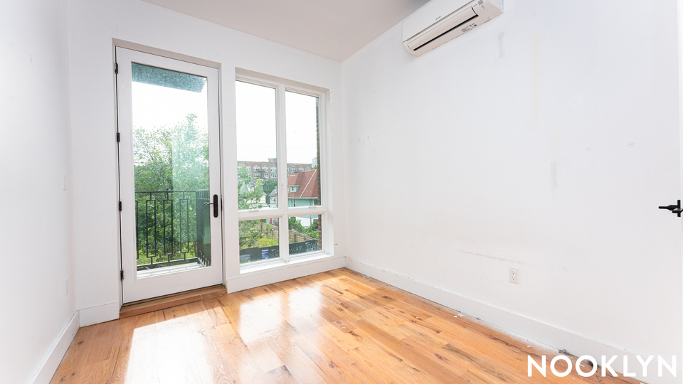 1643 New York Ave - Photo 3