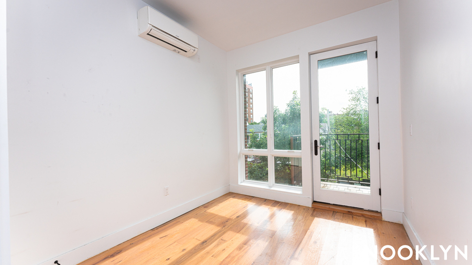 1643 New York Ave - Photo 9