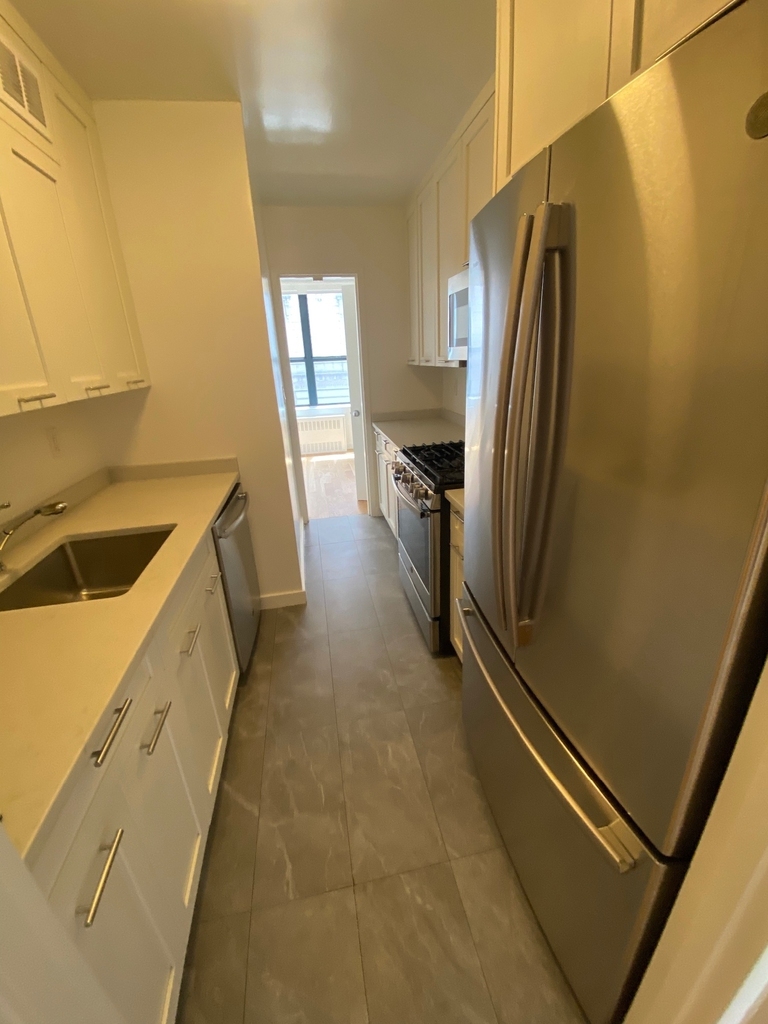 West 87 th street  - Photo 7