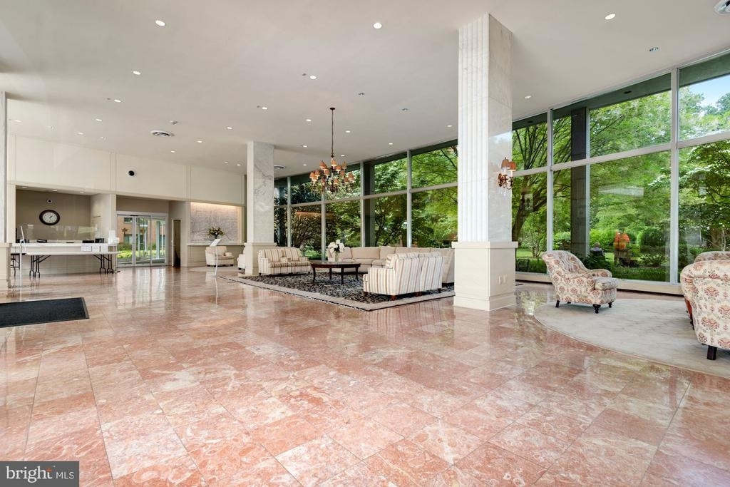 4201 Cathedral Ave Nw - Photo 6