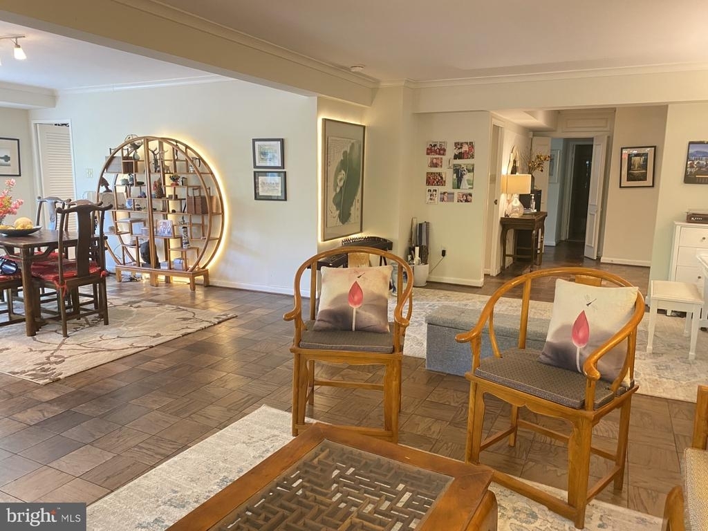 4201 Cathedral Ave Nw - Photo 21