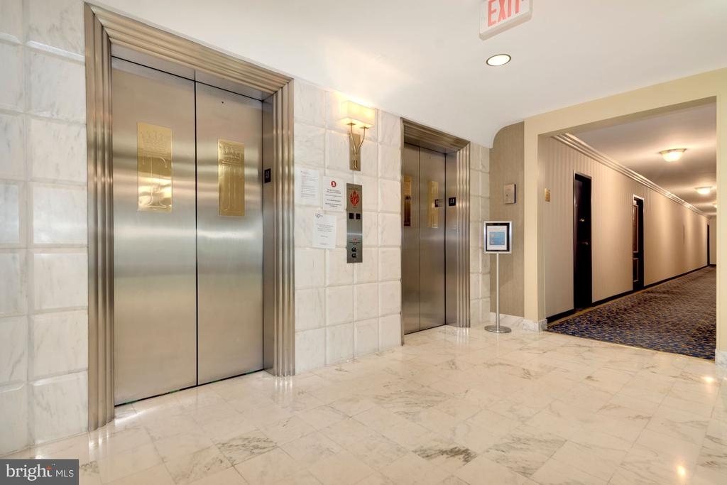 4201 Cathedral Ave Nw - Photo 8