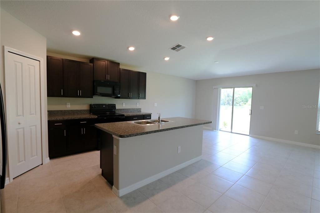 7154 Samuel Ivy Drive - Photo 3