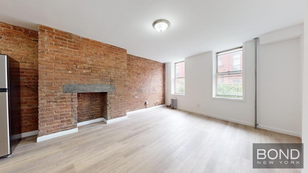 43 East 1st Street - Photo 2