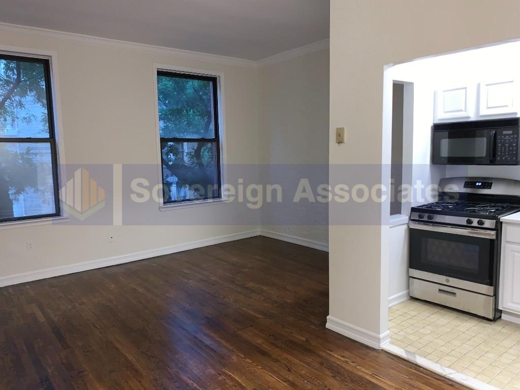 151 West 82nd Street - Photo 5