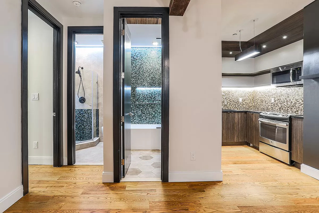 691 Chauncey Street - Photo 5