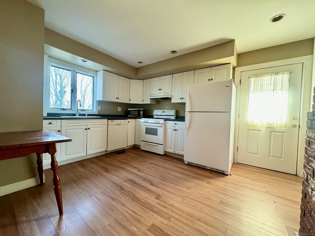 29 Averill Place - Photo 9