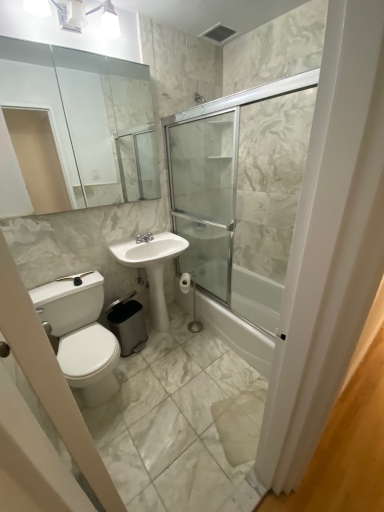 210 East 83rd Street - Photo 4