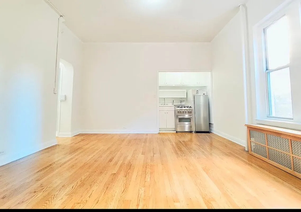West 83rd Street/ west end ave - Photo 3
