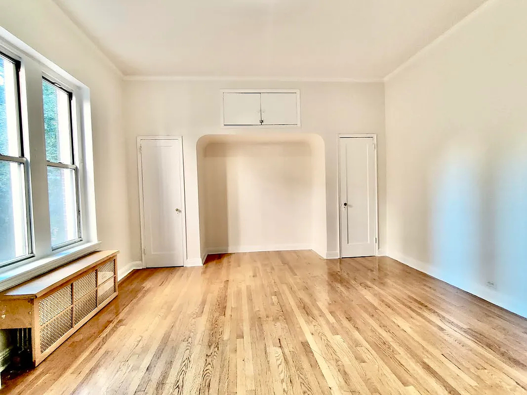 West 83rd Street/ west end ave - Photo 5