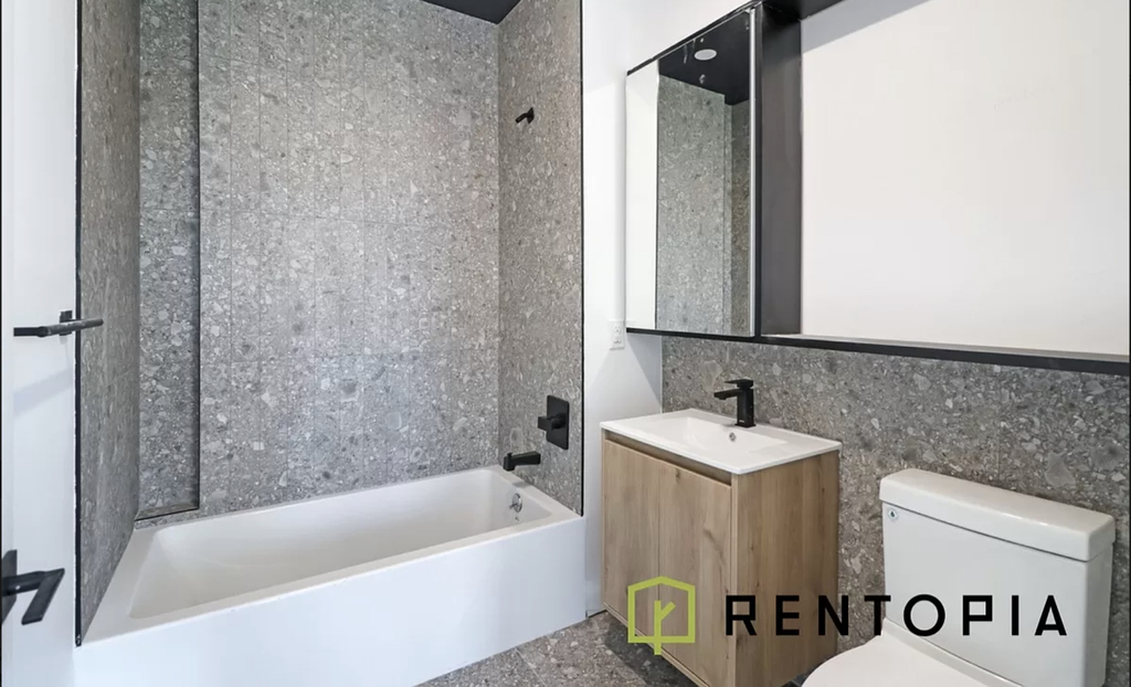 228 Berry Street - Photo 4