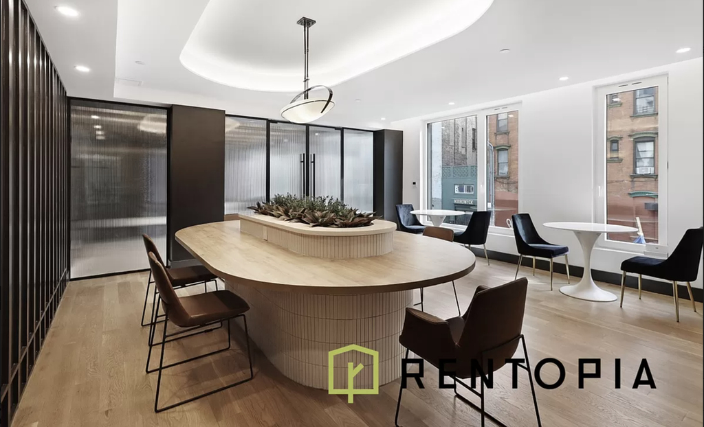 228 Berry Street - Photo 16
