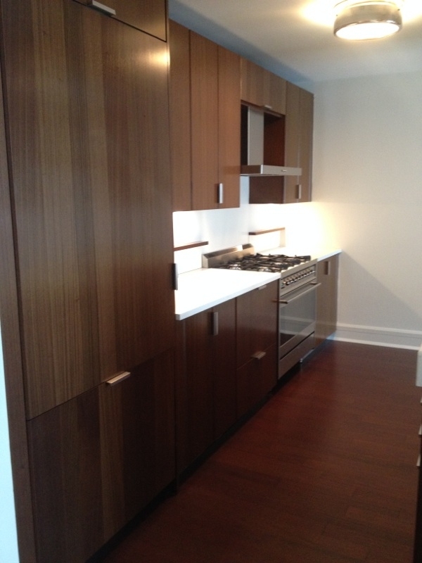60 Riverside Boulevard - Photo 0