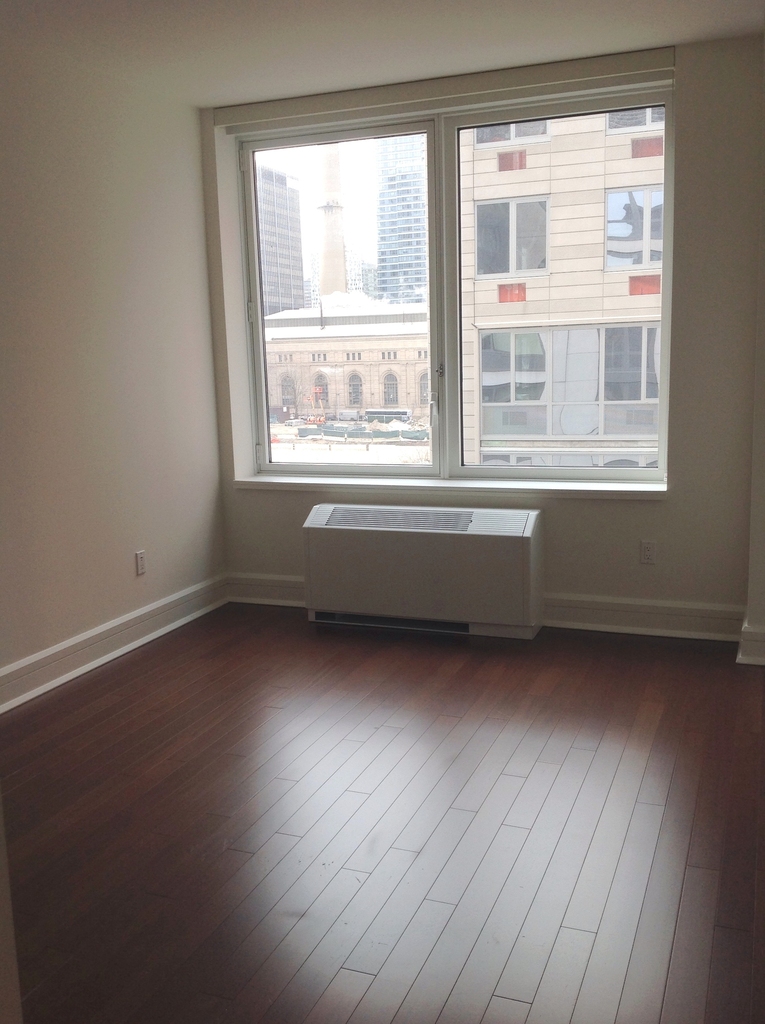 60 Riverside Boulevard - Photo 4