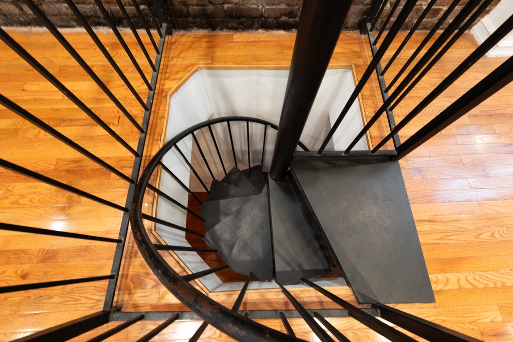 142 Sullivan Street - Photo 7