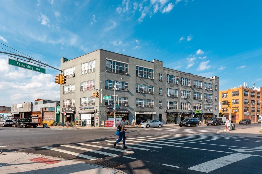 1087 Flushing Avenue - Photo 11
