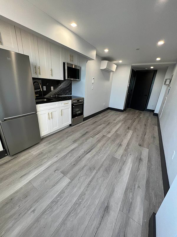 868 New York Avenue - Photo 2