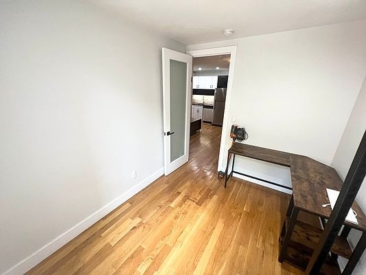 852 Metropolitan Avenue - Photo 6
