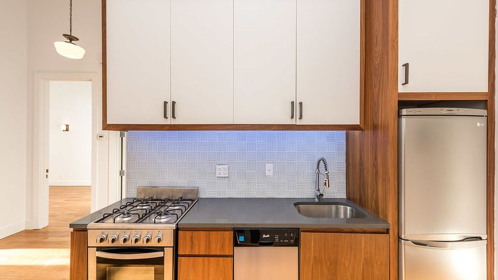 949 Willoughby Avenue - Photo 5
