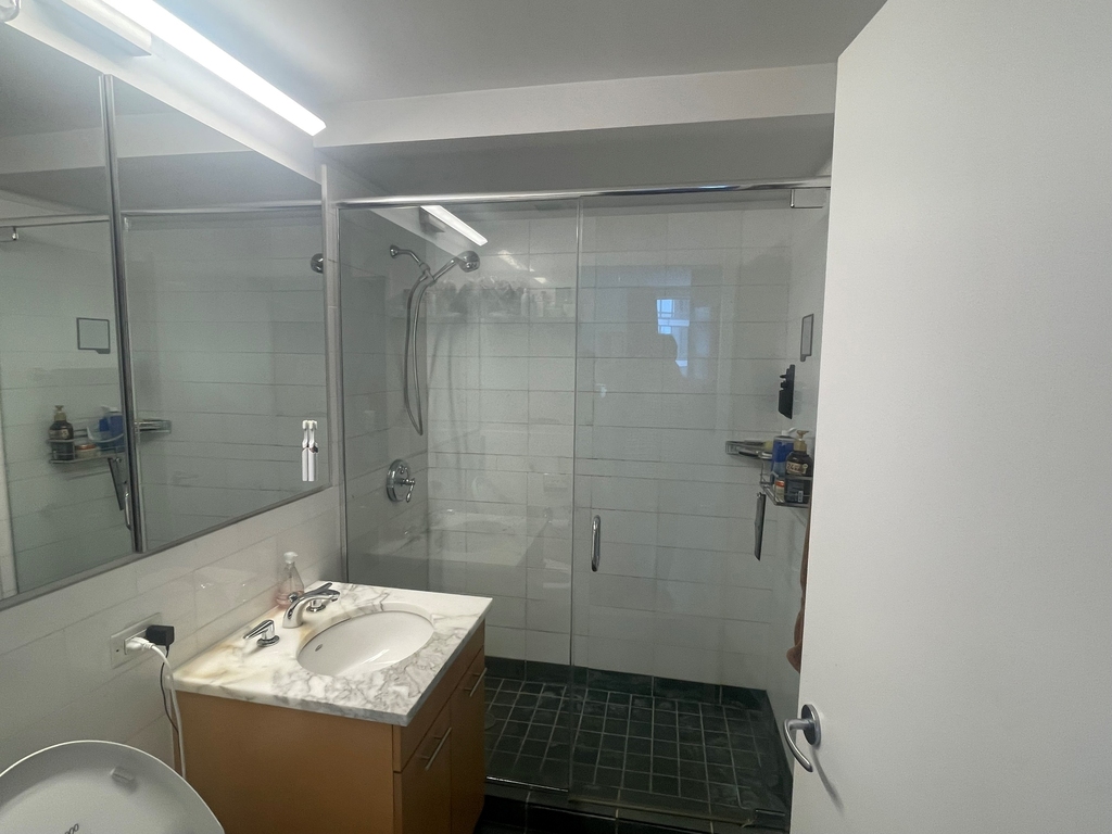 230 Ashland Place - Photo 3