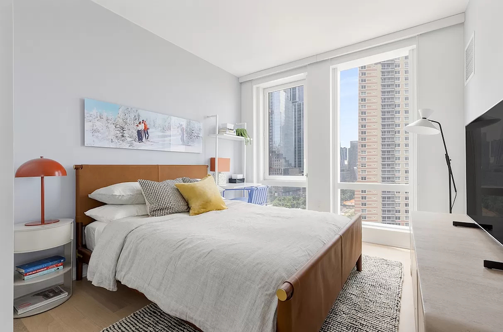 West 38th Street - Photo 1