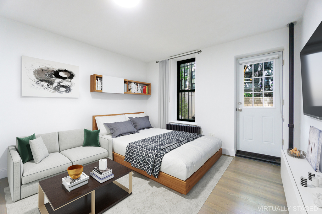 319 East 5th Street - Photo 2