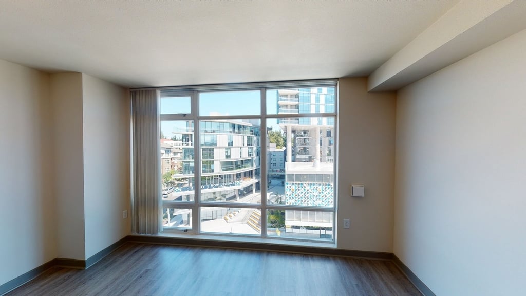958 111th Ave Ne - Photo 3