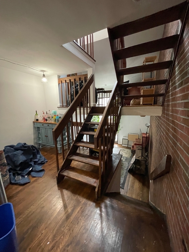 E 88th and Lexington  - Photo 1