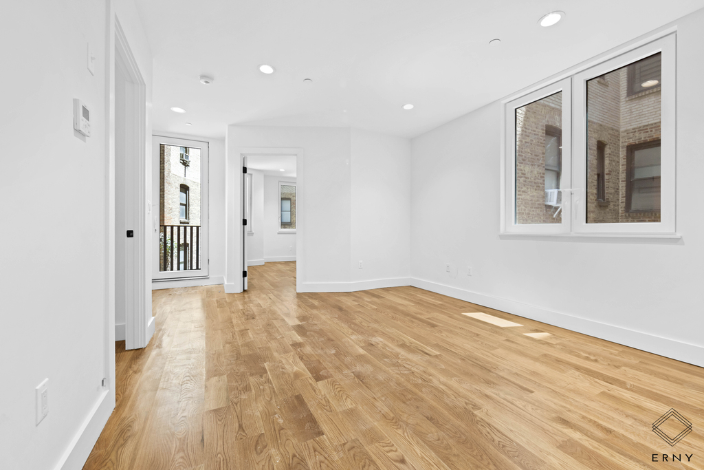 807 Washington Avenue - Photo 0