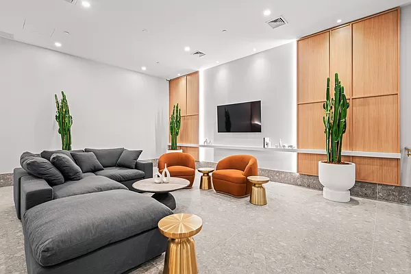 597 Grand Street - Photo 15