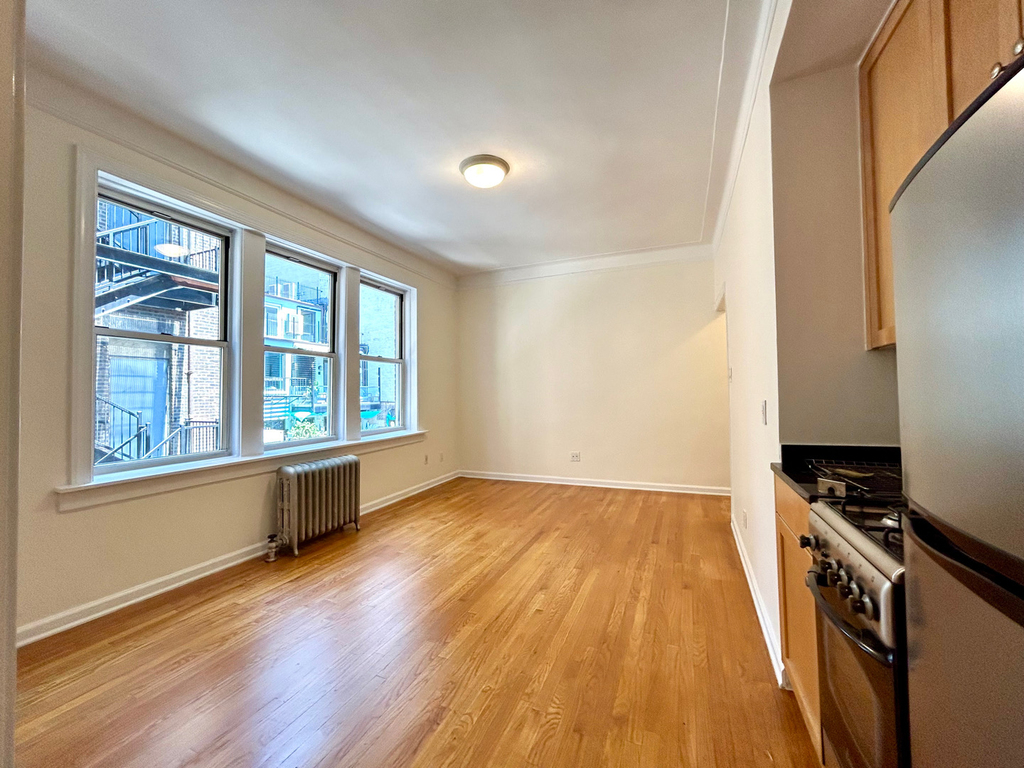 13th & 6th Ave - Photo 1