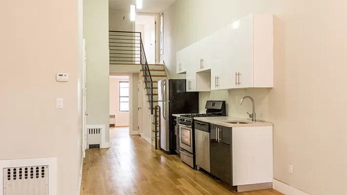 338 Melrose Street - Photo 3