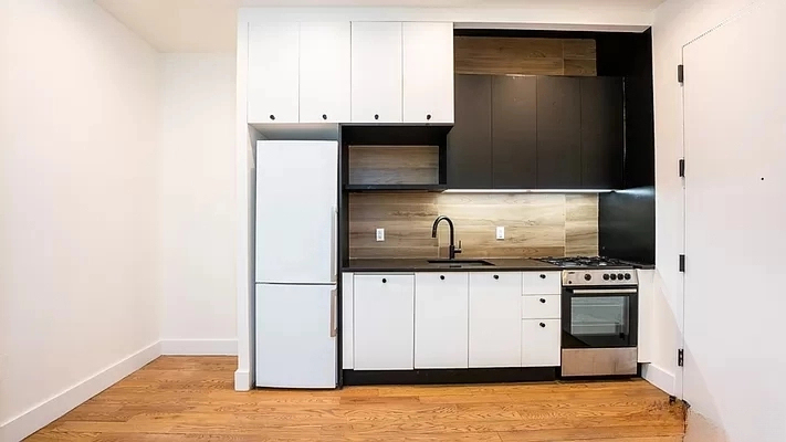 1503 Jefferson Avenue - Photo 2