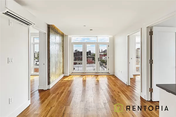 310 Graham Avenue - Photo 0