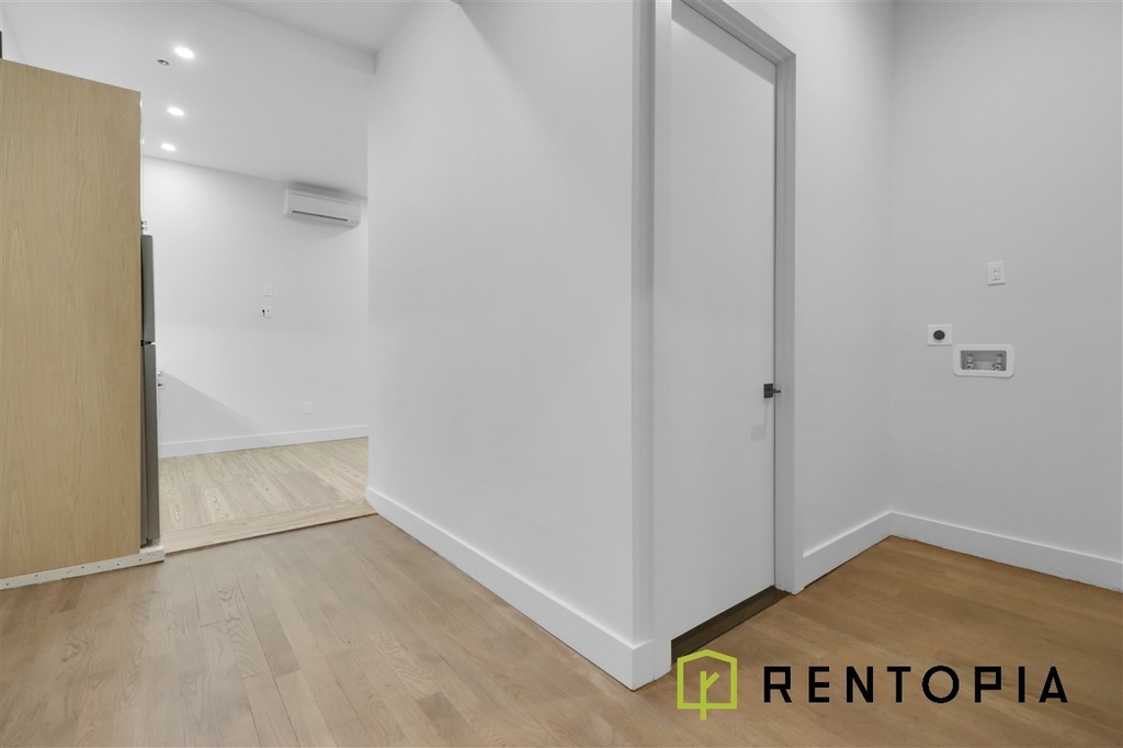 379 South 1st Street - Photo 3