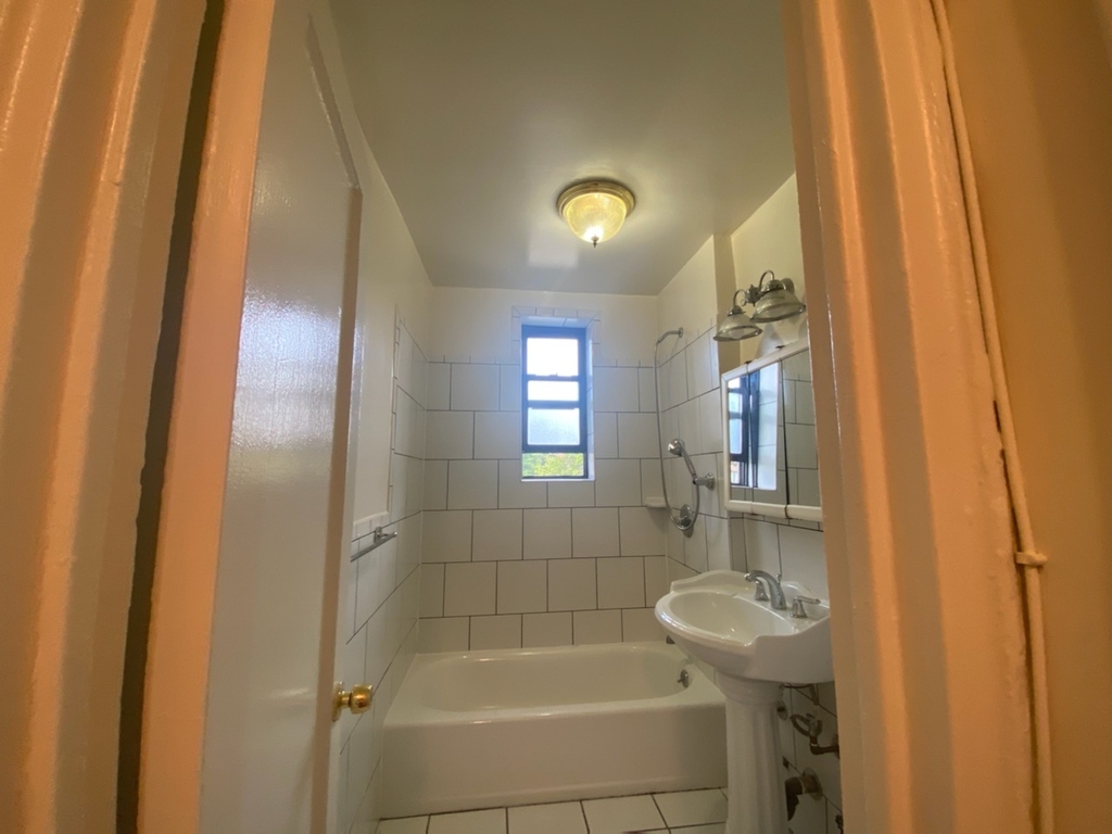 118-14 83rd Avenue - Photo 5
