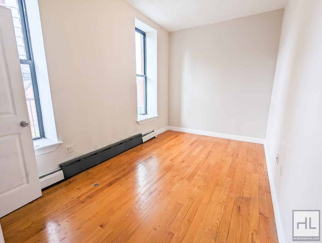 383 West 125 Street - Photo 3