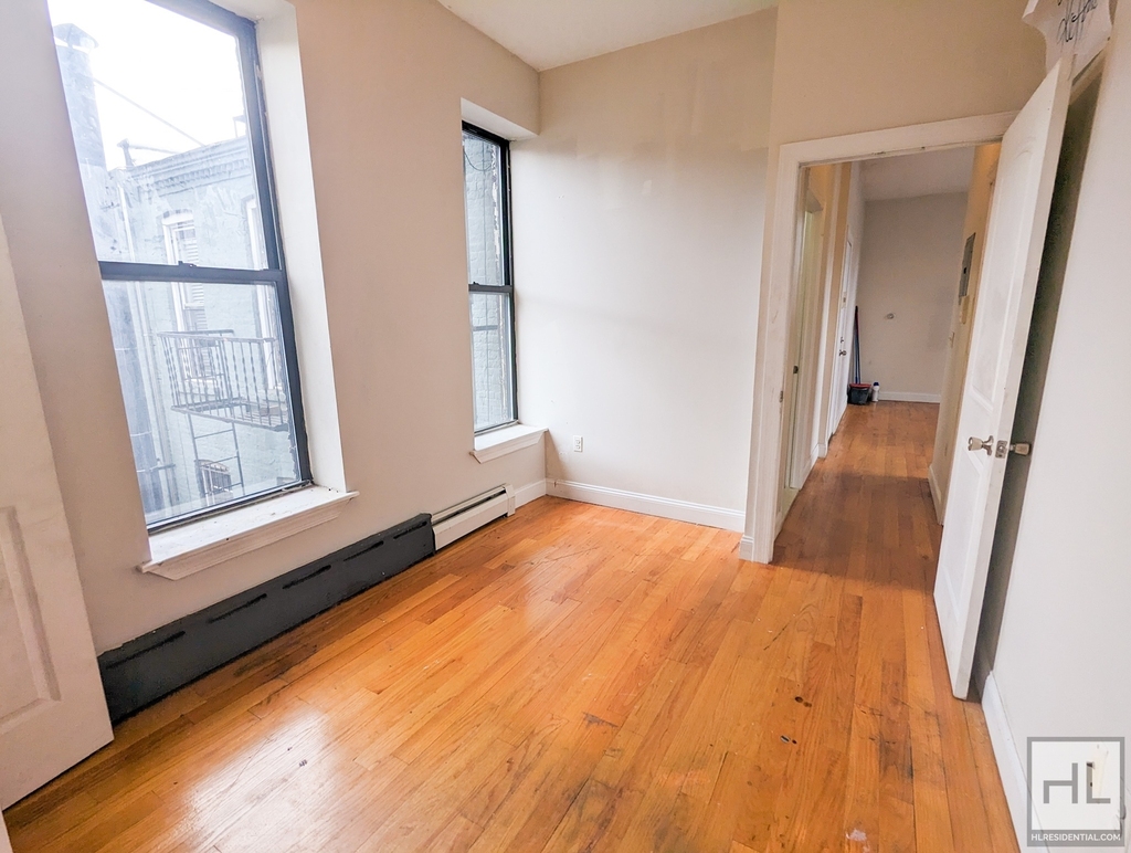 383 West 125 Street - Photo 2