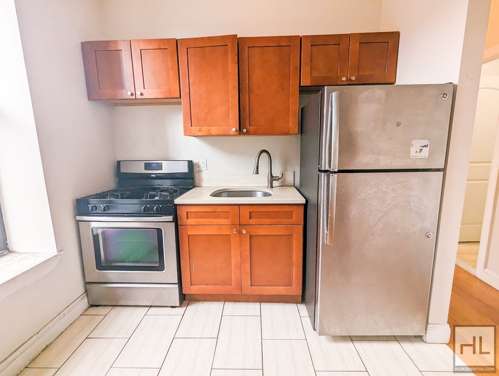 383 West 125 Street - Photo 6