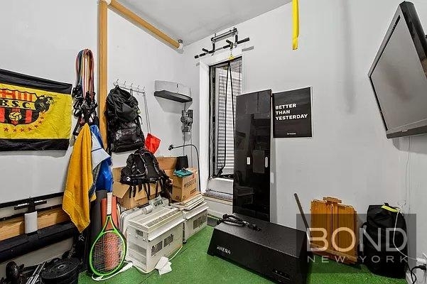 East 82nd Street - Photo 2