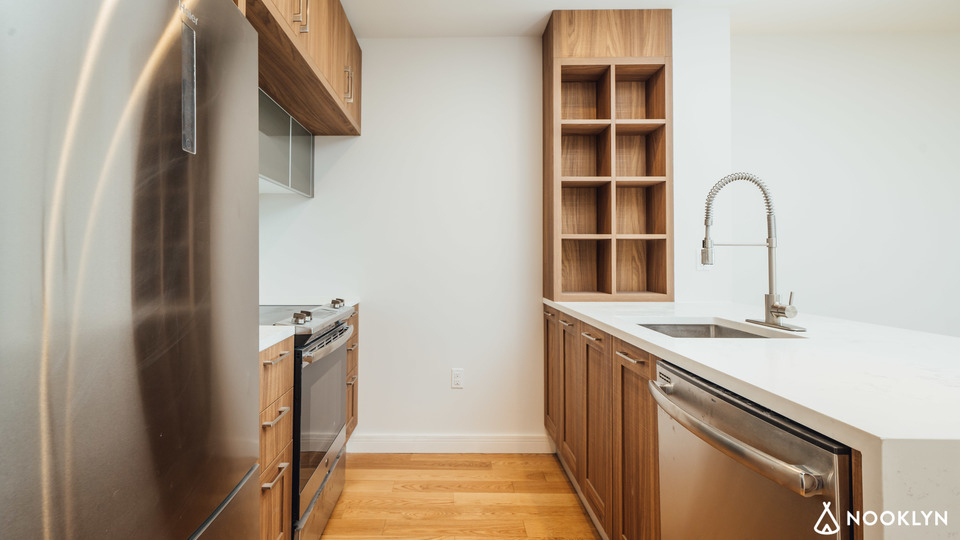 825 Ocean Ave - Photo 3
