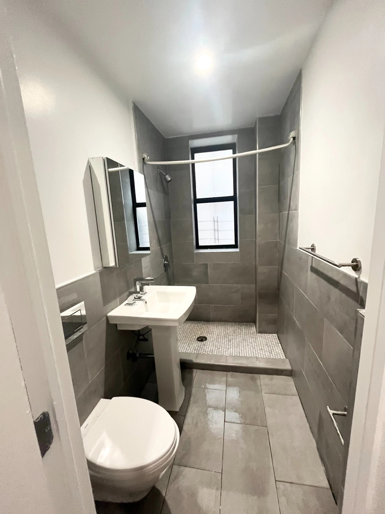 601 West 176th Street - Photo 6